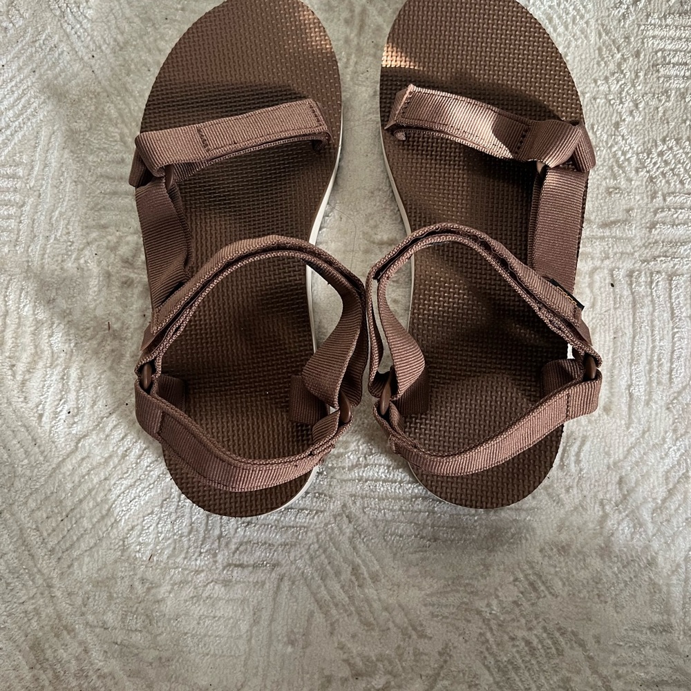 Teva womens midform Universal sandal